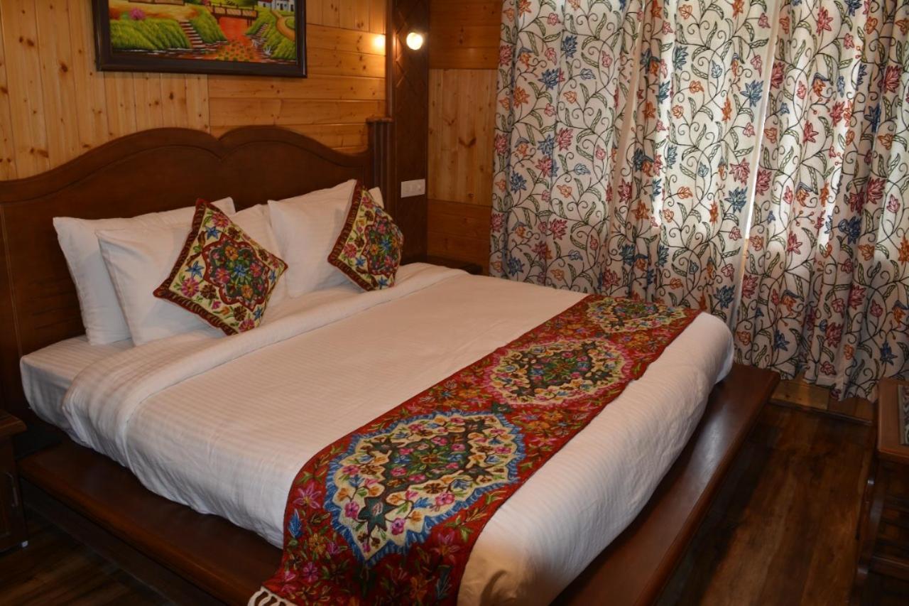 Hotel Royale Comfort Pahalgām Екстериор снимка